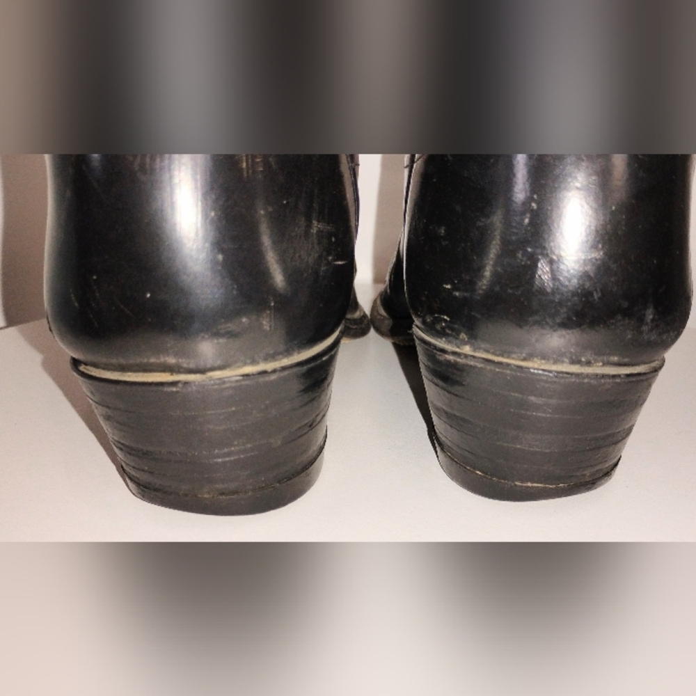 VINTAGE JUSTIN COWBOY BOOTS - Picture 3 of 13